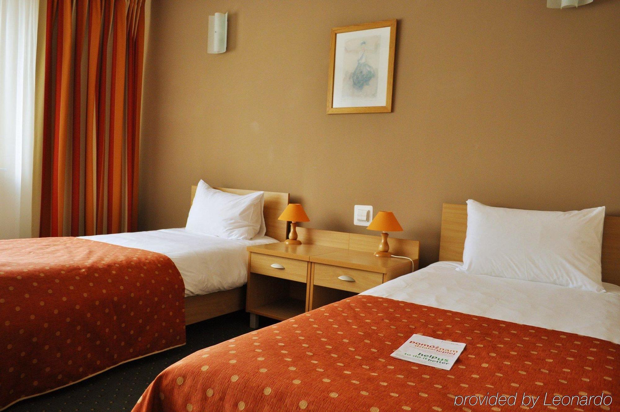 Hotel Wilanow Warszawa By Desilva Luaran gambar