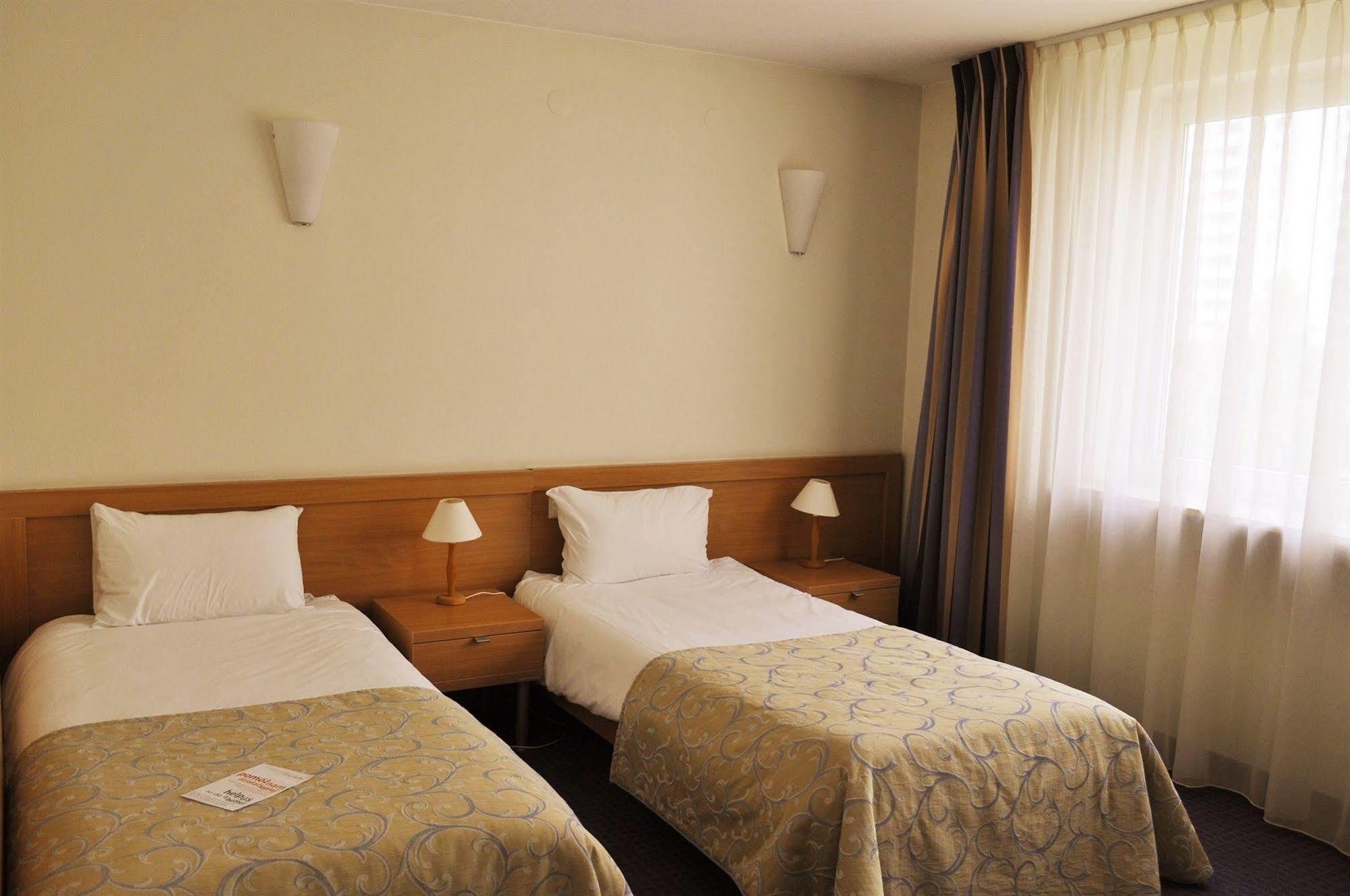 Hotel Wilanow Warszawa By Desilva Luaran gambar