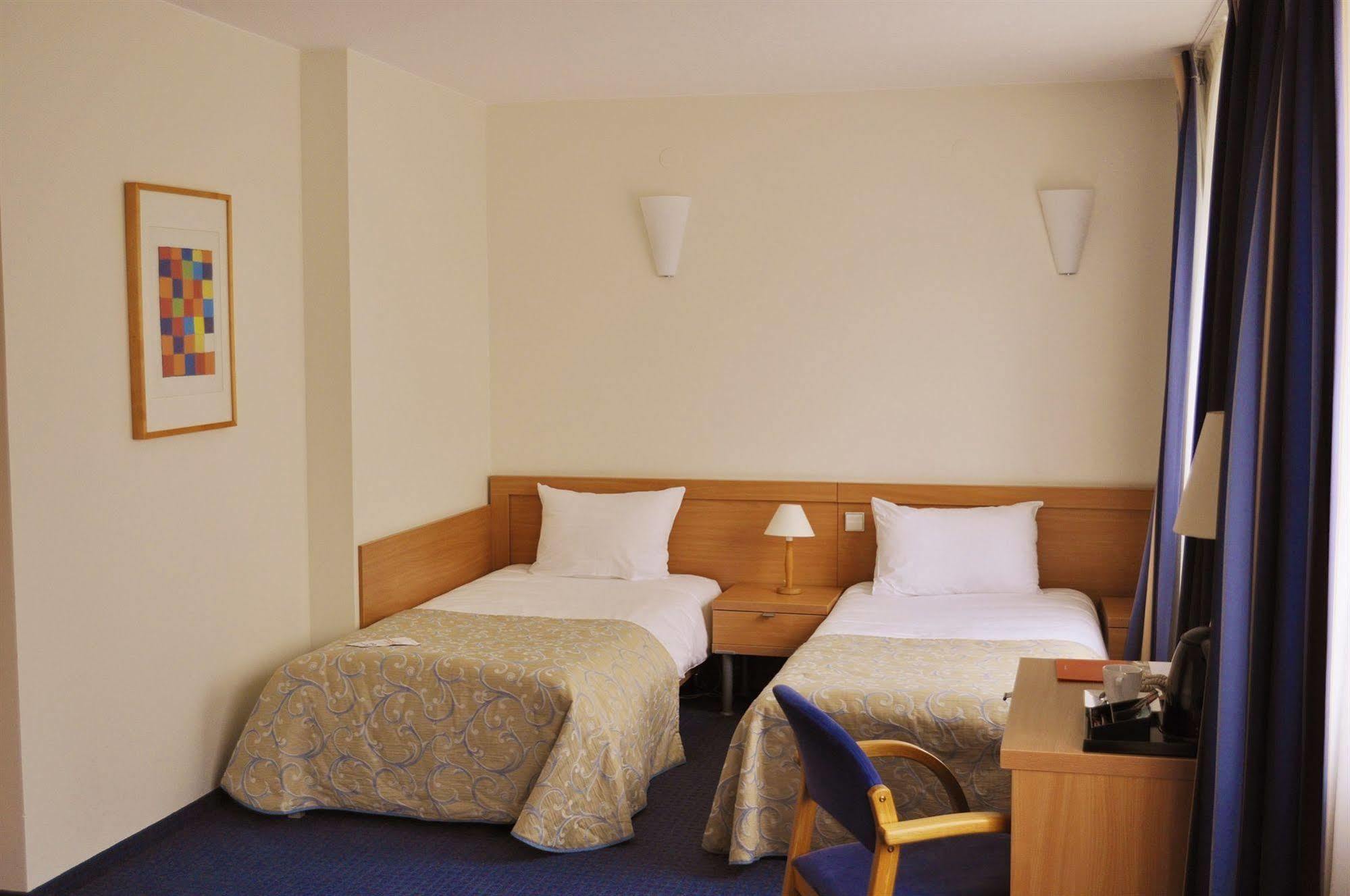 Hotel Wilanow Warszawa By Desilva Luaran gambar